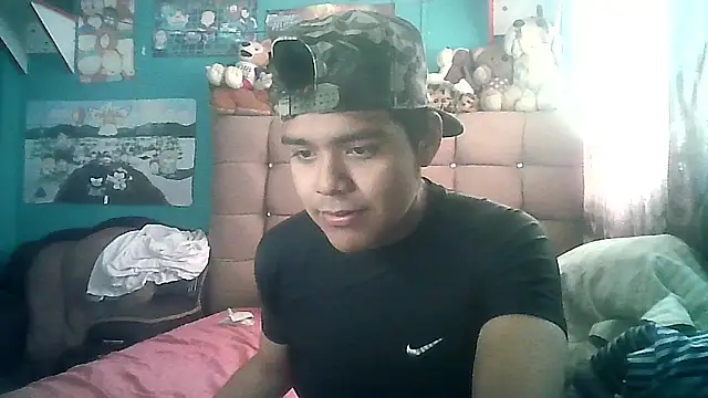 Valesh20 online show from November 2025 08:19:02 PM