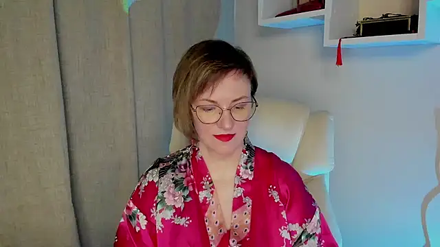 Snapshot of feliziaDesire chatting on May 2026 06:54:02 AM feliziaDesire online show from May 2026 06:54:02 AM