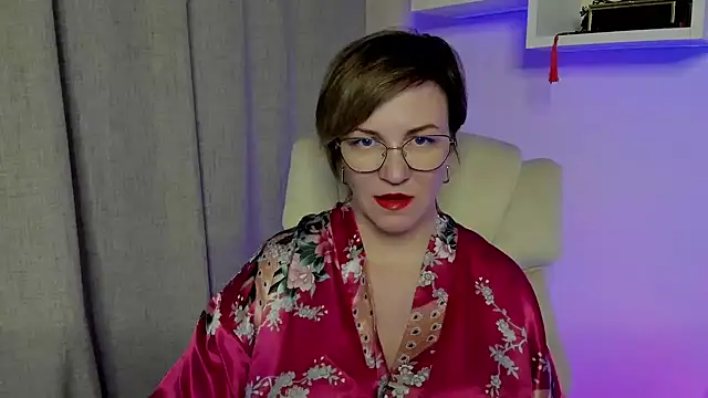 Snapshot of feliziaDesire chatting on May 2026 11:08:02 AM feliziaDesire online show from May 2026 11:08:02 AM