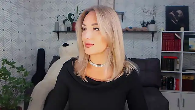 Snapshot of MillaXQueen chatting on July 2026 12:56:02 PM MillaXQueen online show from July 2026 12:56:02 PM