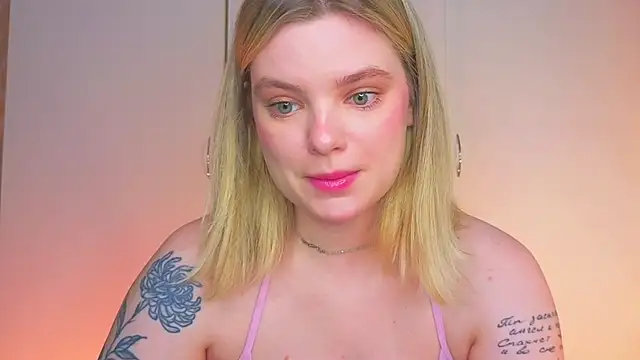 Snapshot of Hottie_Jane chatting on June 2026 11:12:02 AM Hottie Jane online show from June 2026 11:12:02 AM