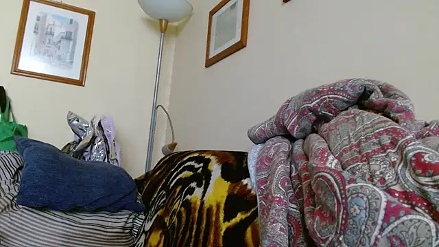 martachatte online show from April 2026 05:43:02 AM