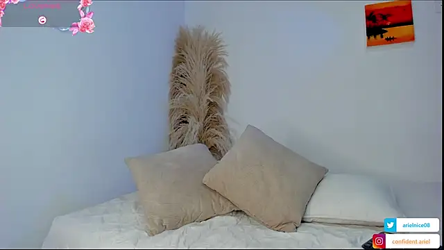 ariel35 online show from April 2026 08:25:02 PM