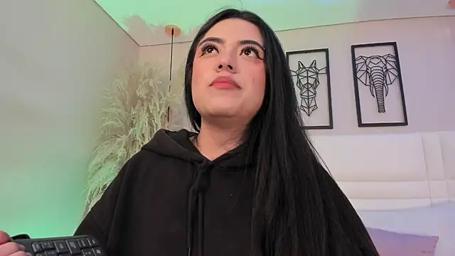 Rebeca jones online show from October 2025 12:23:02 PM