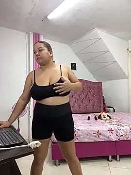 Snapshot of Rossestoner chatting on February 2026 10:52:02 AM Rossestoner online show from February 2026 10:52:02 AM