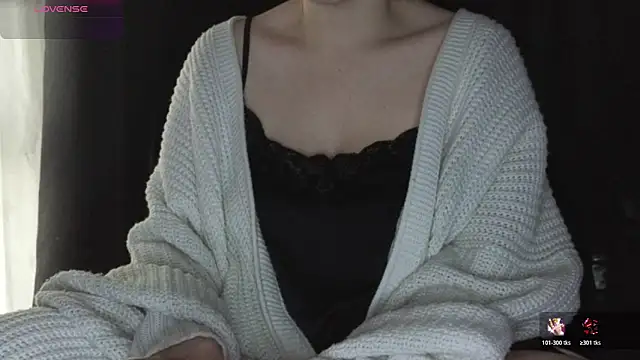 Mia G0ld online show from February 2026 03:27:02 PM