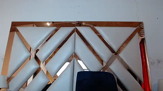 nathaly low1 online show from February 2026 01:11:01 PM