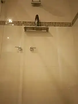 stiffandlubedxh online show from February 2026 09:18:02 PM