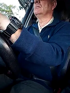 stiffandlubedxh online show from April 2026 09:31:02 PM