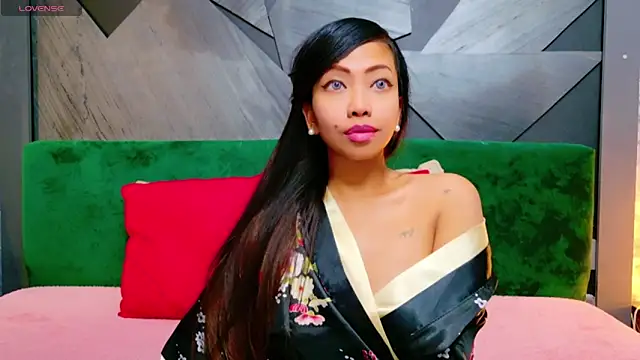 ElyaQuinn online show from October 2025 06:56:01 AM