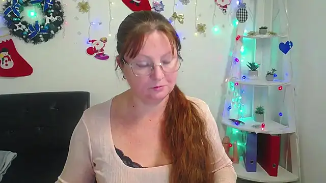 VanessaHotts online show from January 2025 12:09:02 PM