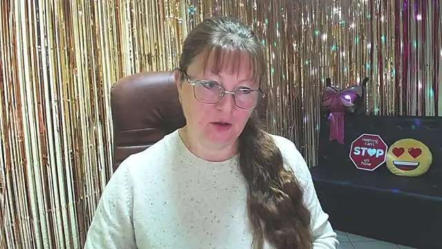 VanessaHotts online show from October 2025 05:27:01 AM