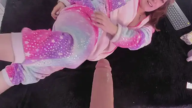 JulietaAlves online show from March 2025 02:08:01 PM