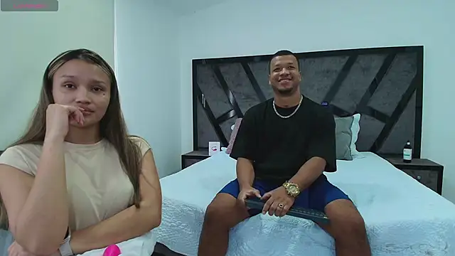 AnnieAndStefan online show from March 2025 12:46:01 PM