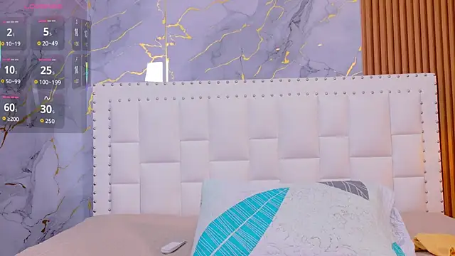 naughty ebonyy online show from November 2025 02:45:02 AM