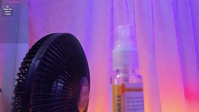 lonely shewolf online show from January 2025 06:25:01 PM