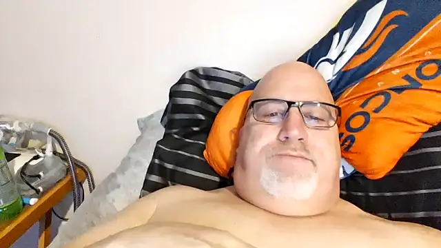 Snapshot of Bigbear0563 chatting on January 2025 03:57:01 PM Bigbear0563 online show from January 2025 03:57:01 PM