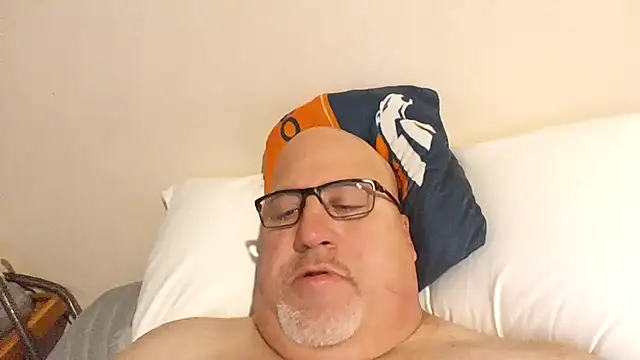 Snapshot of Bigbear0563 chatting on February 2025 05:37:01 PM Bigbear0563 online show from February 2025 05:37:01 PM