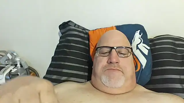 Snapshot of Bigbear0563 chatting on March 2025 05:13:02 PM Bigbear0563 online show from March 2025 05:13:02 PM