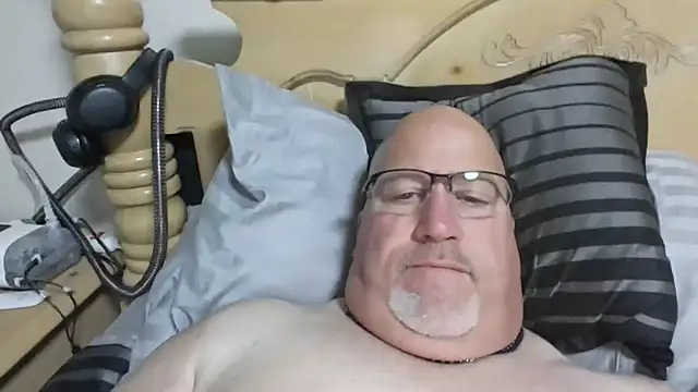 Snapshot of Bigbear0563 chatting on October 2025 05:55:02 AM Bigbear0563 online show from October 2025 05:55:02 AM