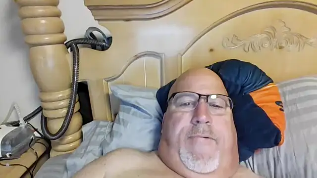 Snapshot of Bigbear0563 chatting on May 2026 01:27:02 PM Bigbear0563 online show from May 2026 01:27:02 PM