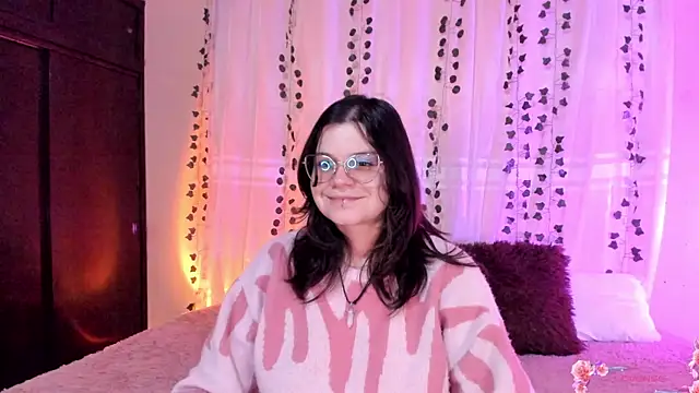 Mey moon online show from December 2024 09:34:02 PM