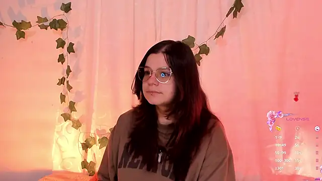 Mey moon online show from March 2025 04:28:02 AM