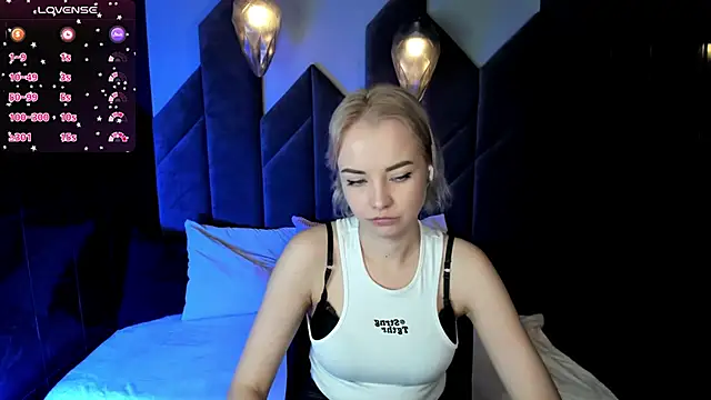 StephanieSweety online show from February 2025 05:10:02 PM