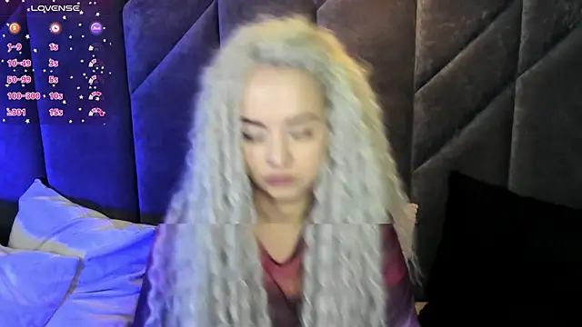 StephanieSweety online show from March 2025 04:45:01 PM