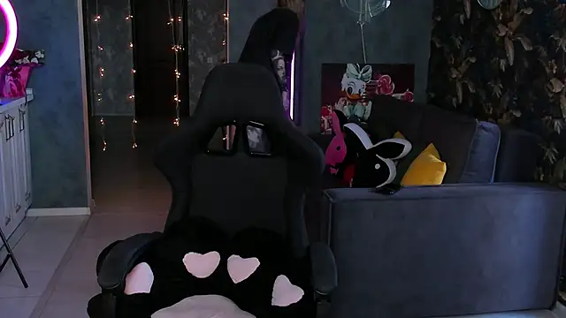 Blckmirrorr online show from September 2025 06:39:01 AM