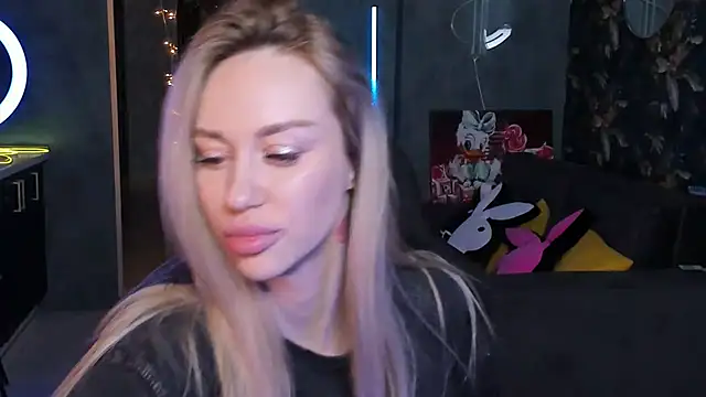 Blckmirrorr online show from November 2025 02:28:01 PM