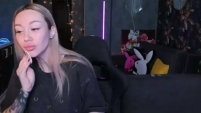 Blckmirrorr online show from December 2025 09:27:01 AM