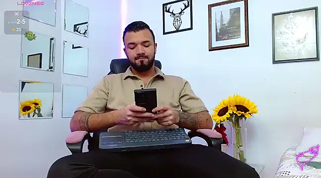 Snapshot of mathew_vidal1 chatting on February 2025 06:39:02 AM mathew vidal1 online show from February 2025 06:39:02 AM