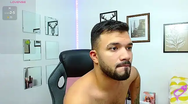 Snapshot of mathew_vidal1 chatting on March 2025 10:52:02 PM mathew vidal1 online show from March 2025 10:52:02 PM