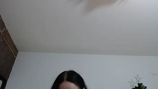 Snapshot of Crystal-dreamt chatting on December 2024 04:29:02 PM Crystal-dreamt online show from December 2024 04:29:02 PM