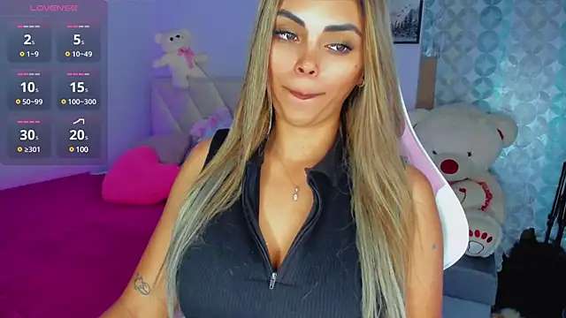 Snapshot of Gabby_prieto chatting on January 2025 04:32:01 AM Gabby prieto online show from January 2025 04:32:01 AM