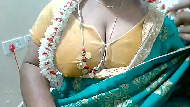 Snapshot of archanatelugu9 chatting on September 2025 12:49:02 PM archanatelugu9 online show from September 2025 12:49:02 PM