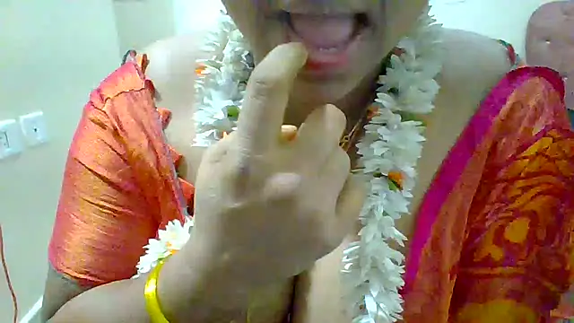 Snapshot of archanatelugu9 chatting on October 2025 08:31:02 PM archanatelugu9 online show from October 2025 08:31:02 PM