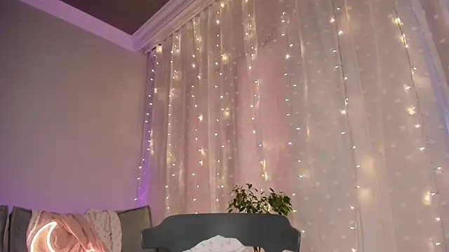 lina stones online show from March 2025 01:38:02 PM