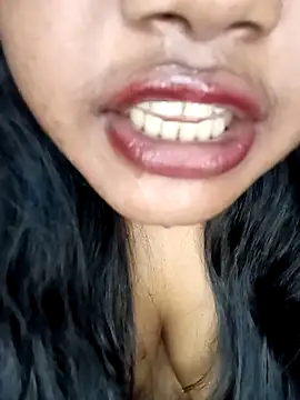 Hotlisa online show from March 2026 06:08:01 AM