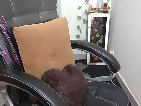 shivi moto online show from November 2025 04:44:01 AM