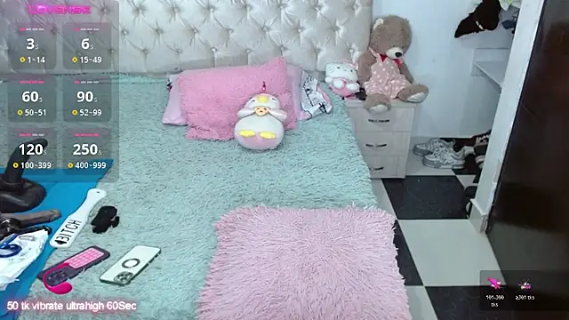 sara will4u online show from October 2025 08:20:01 PM