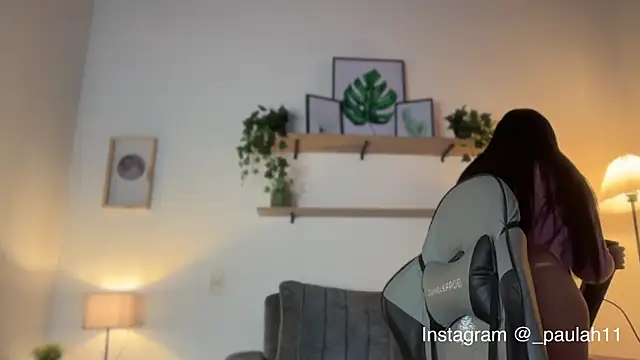 Snapshot of Paulah_x chatting on November 2025 08:08:02 PM Paulah x online show from November 2025 08:08:02 PM