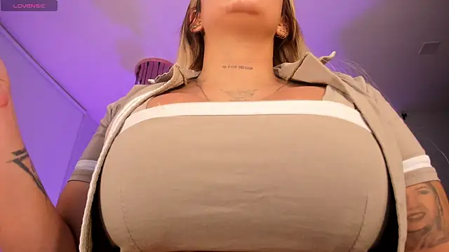 SophiePalmer online show from February 2026 10:58:01 AM