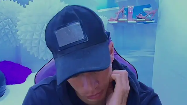 DEIBY BABY online show from November 2025 09:08:01 PM