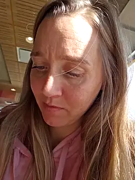 SkyelarSommer online show from February 2026 02:44:01 PM