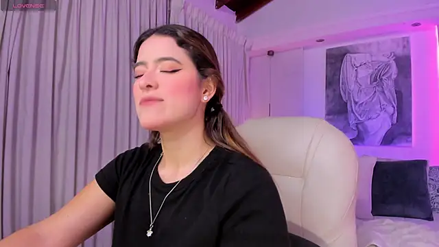 nathalie rivers online show from February 2026 11:22:02 AM