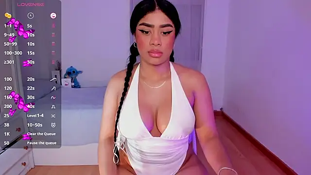 briana walker online show from March 2025 06:07:01 PM