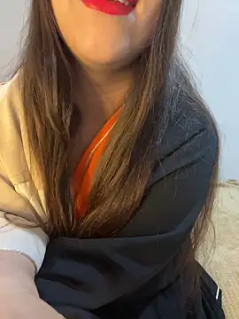 Snapshot of Mayacrayzi chatting on February 2025 08:57:01 AM Mayacrayzi online show from February 2025 08:57:01 AM