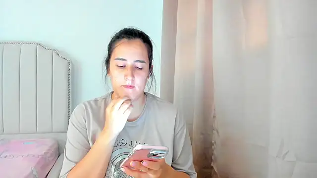 Hanna86 online show from September 2025 02:19:01 PM